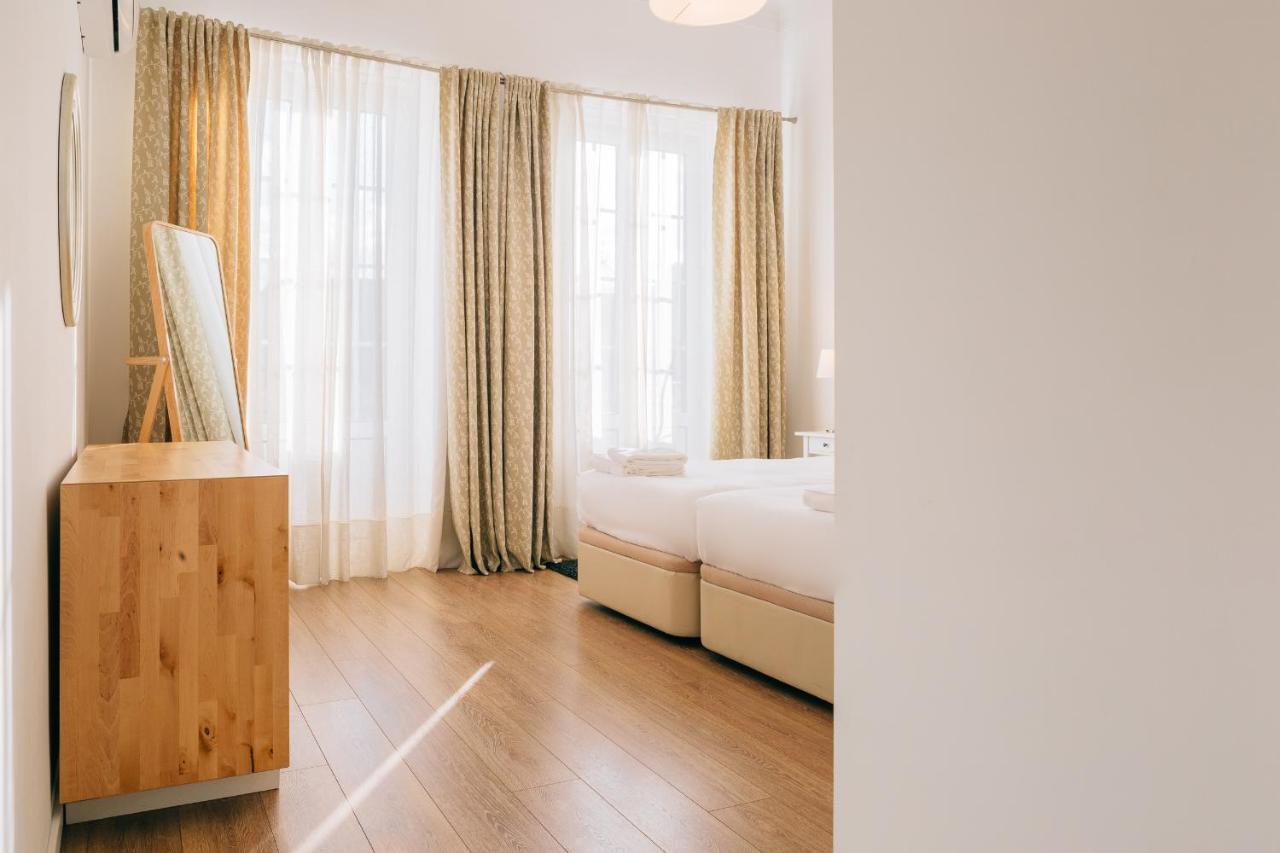 Orm Catedral & Sao Bento & Luiz Apartments بورتو المظهر الخارجي الصورة